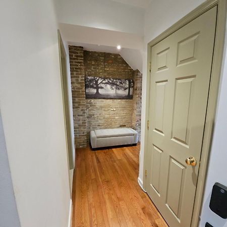 Dc Playhouse Bed And Breakfast Hotel ワシントン エクステリア 写真